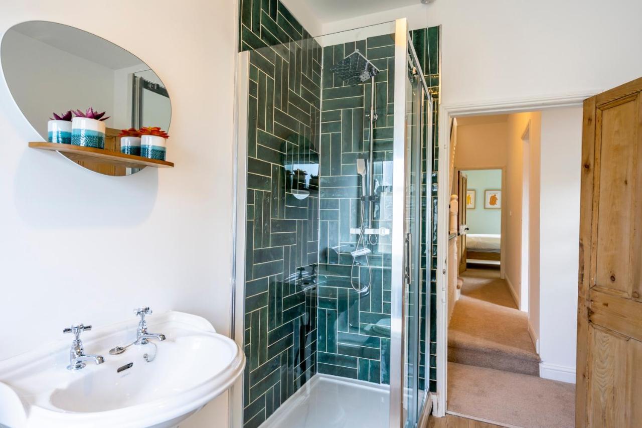 8 Kyme Street Villa Йорк Екстериор снимка